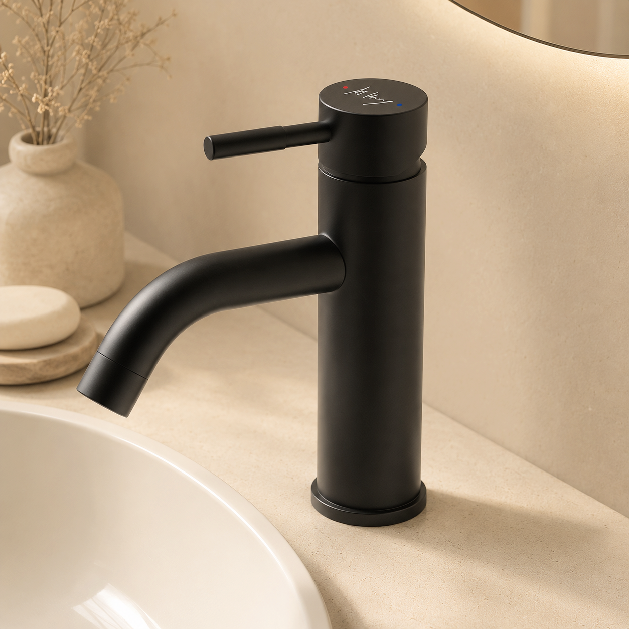 Simple Cylindrical Single Handle Basin Faucet