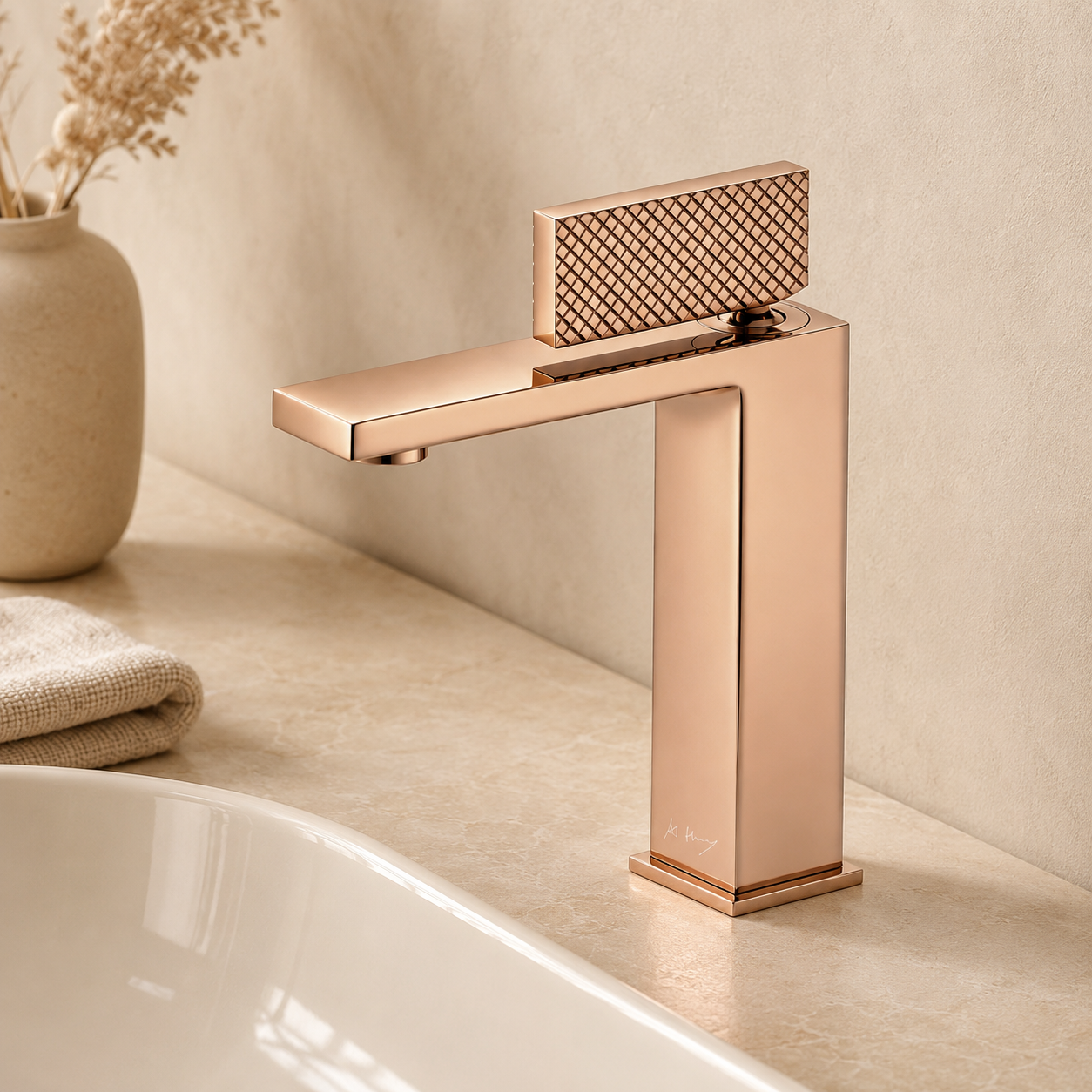 Minimalist Checkered Handle Square Basin Faucet