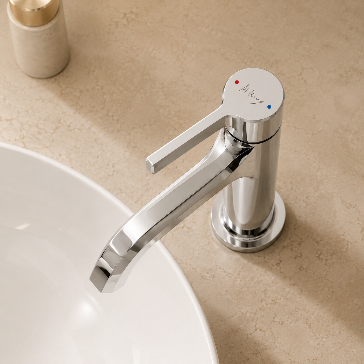 Simple Straight Handle Cylindrical Basin Faucet