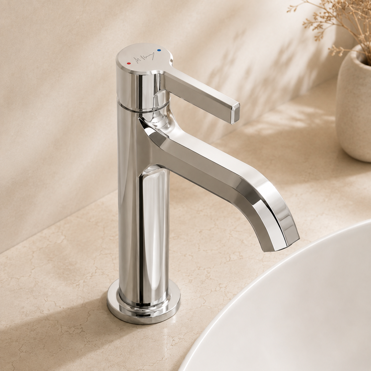 Simple Straight Handle Cylindrical Basin Faucet